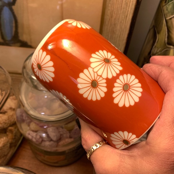 SOLD Japanese 1970's Porcelain Mug Chrysanthemum Flower 10oz Chinese Orange - Picture 7 of 10